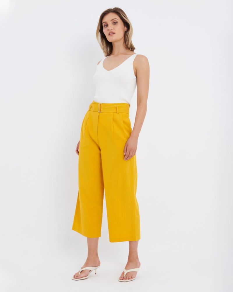 Myra V-Neck Ribbed Knit Top