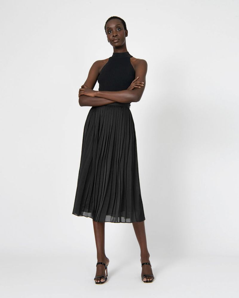 Rosy Pleated Skirt