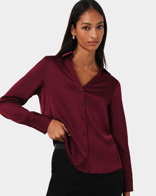 Lila Vneck Satin Blouse