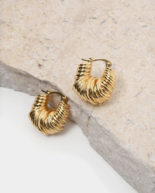 Simra Gold Earrings