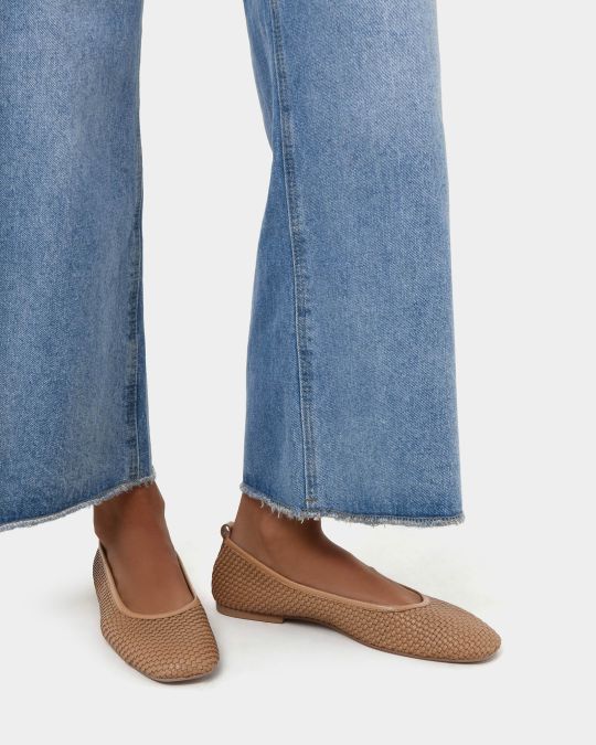Halina Leather Weave Flat