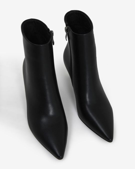 Luxie Pointed Ankle Boots
