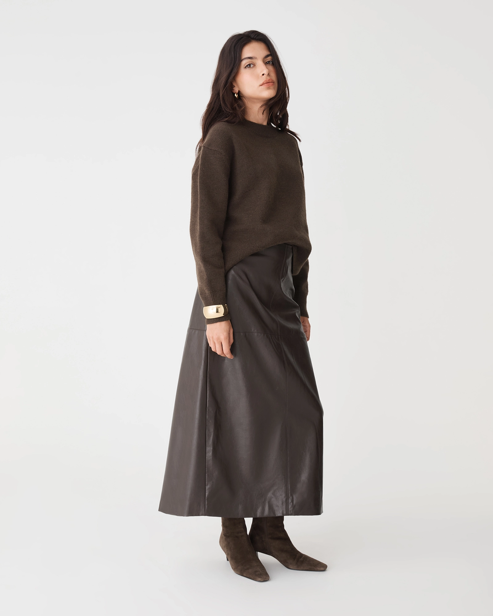 Joyli Round Neck Knit