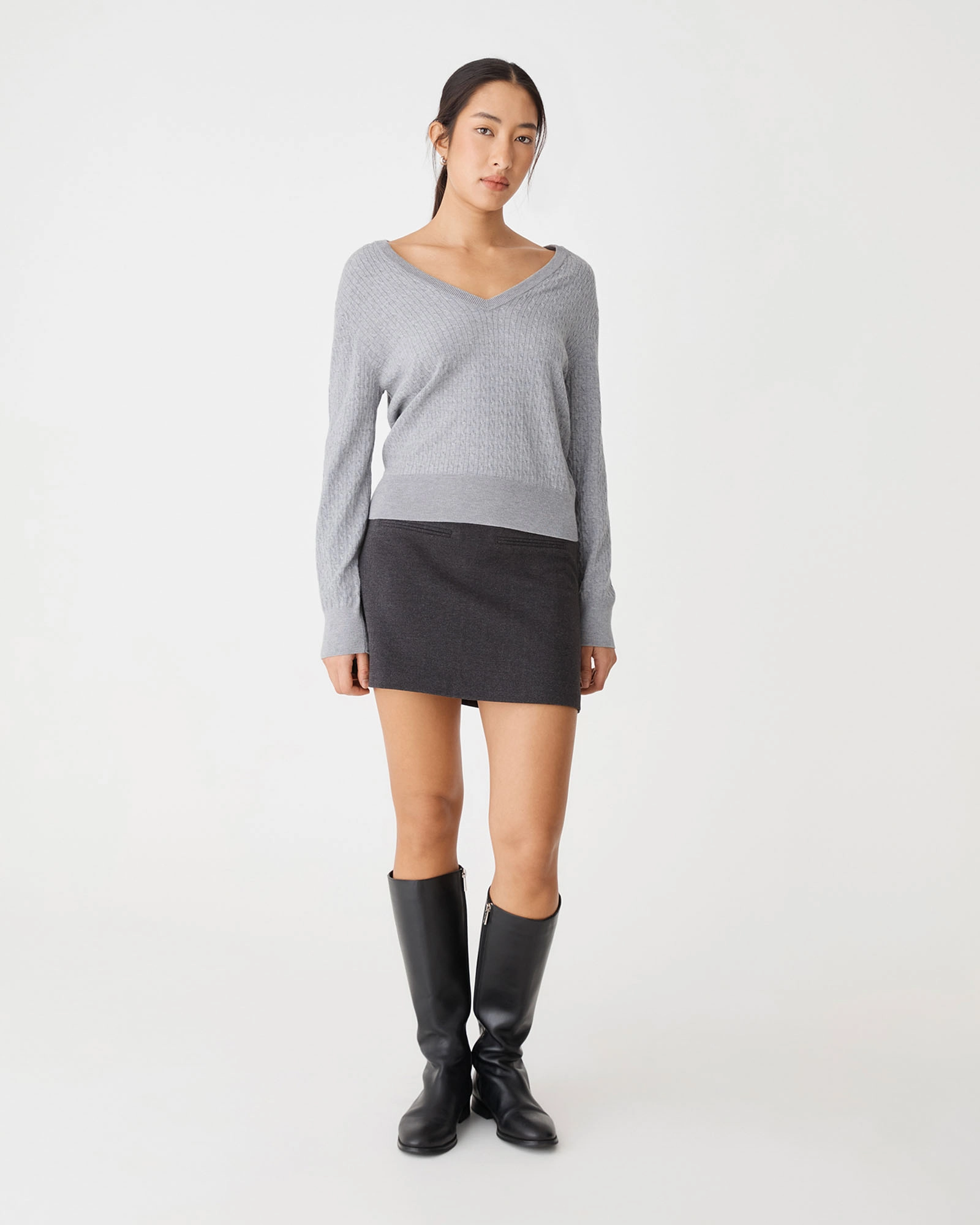 Carla V-neck Cable Knit