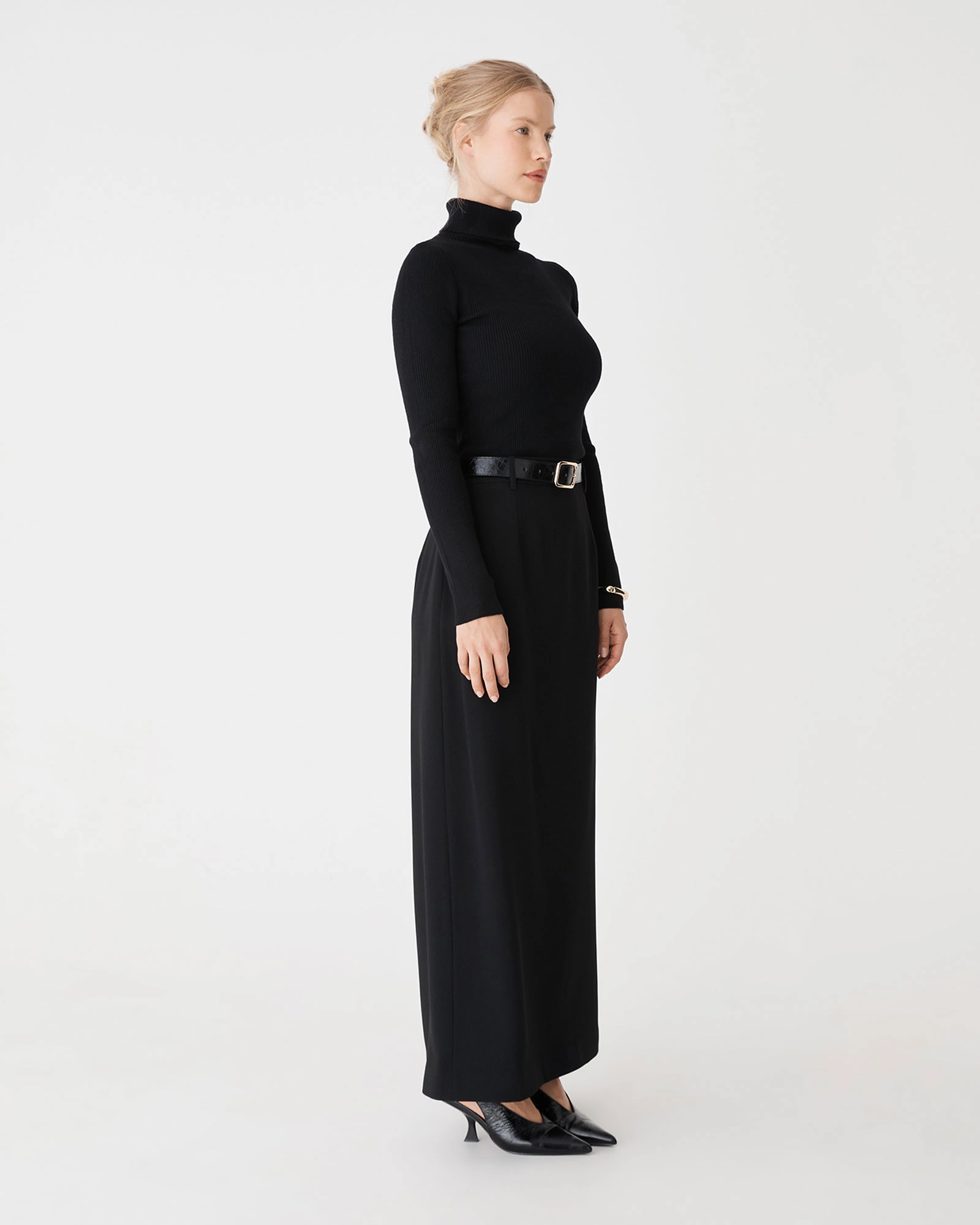 Kaitlyn Crepe Column Skirt