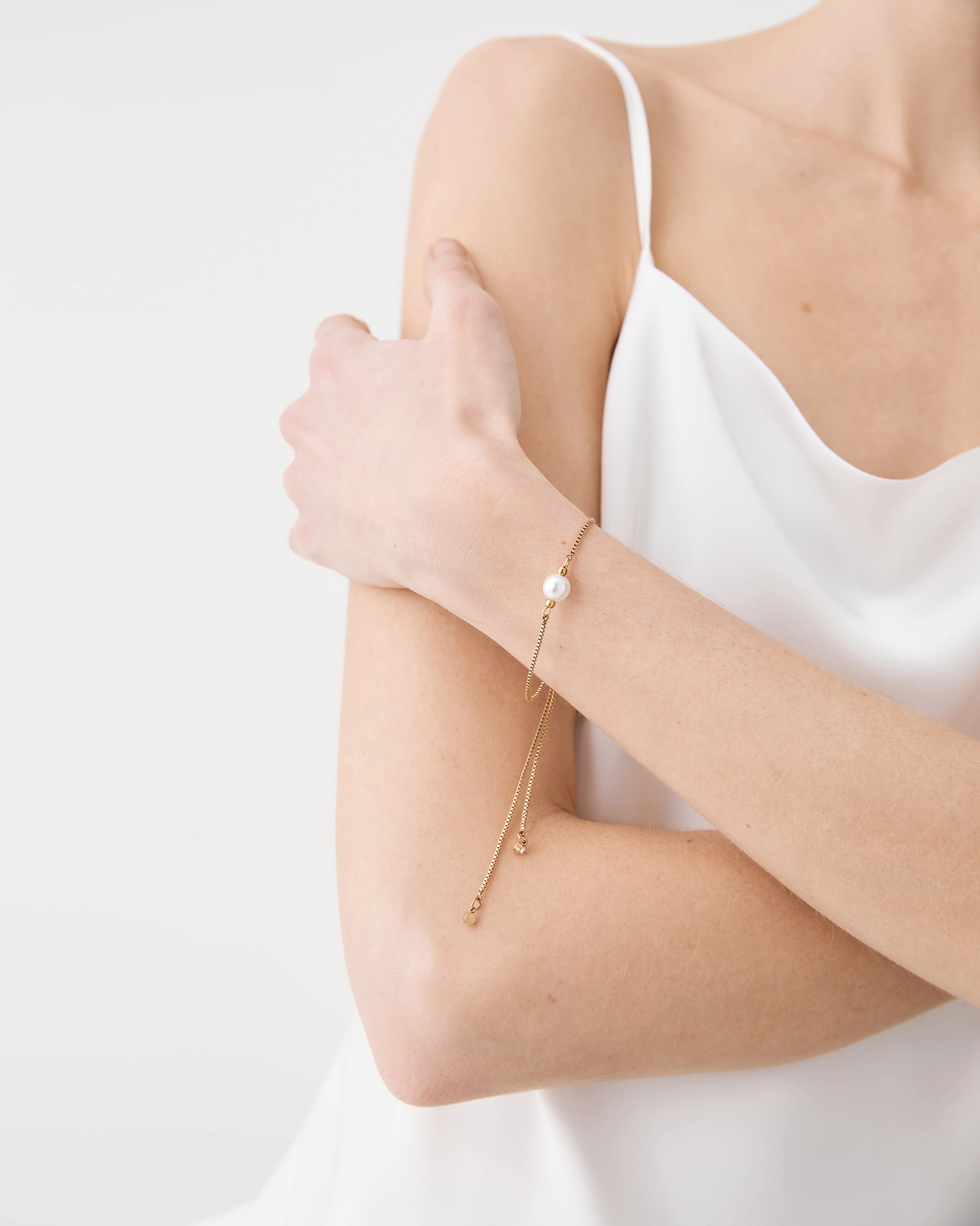 Cora Gold Pearl Bracelet