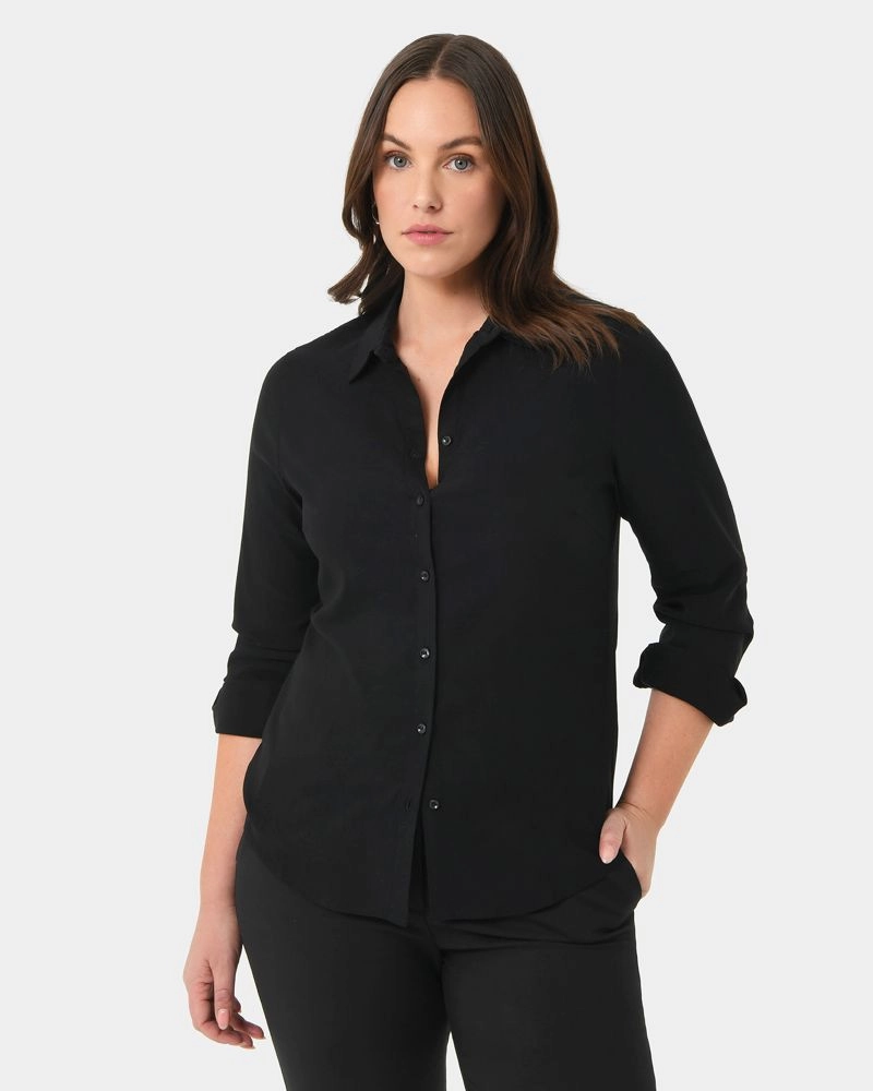 Forcast Clothing, the Morgan Collared Shirt is a classic long sleeve collared shirt that makes it the perfect wardrobe staple for work