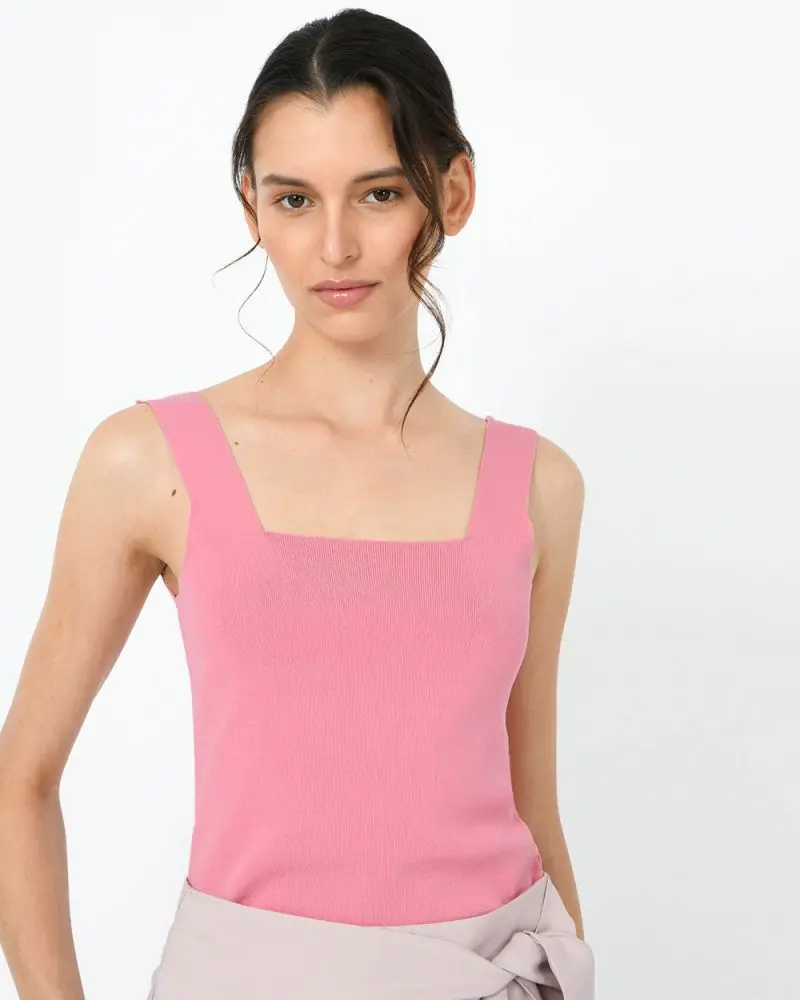Forcast Clothing, the Vivian Square Knit Top combines casual and timeless with its square neckline and fitted silhouette