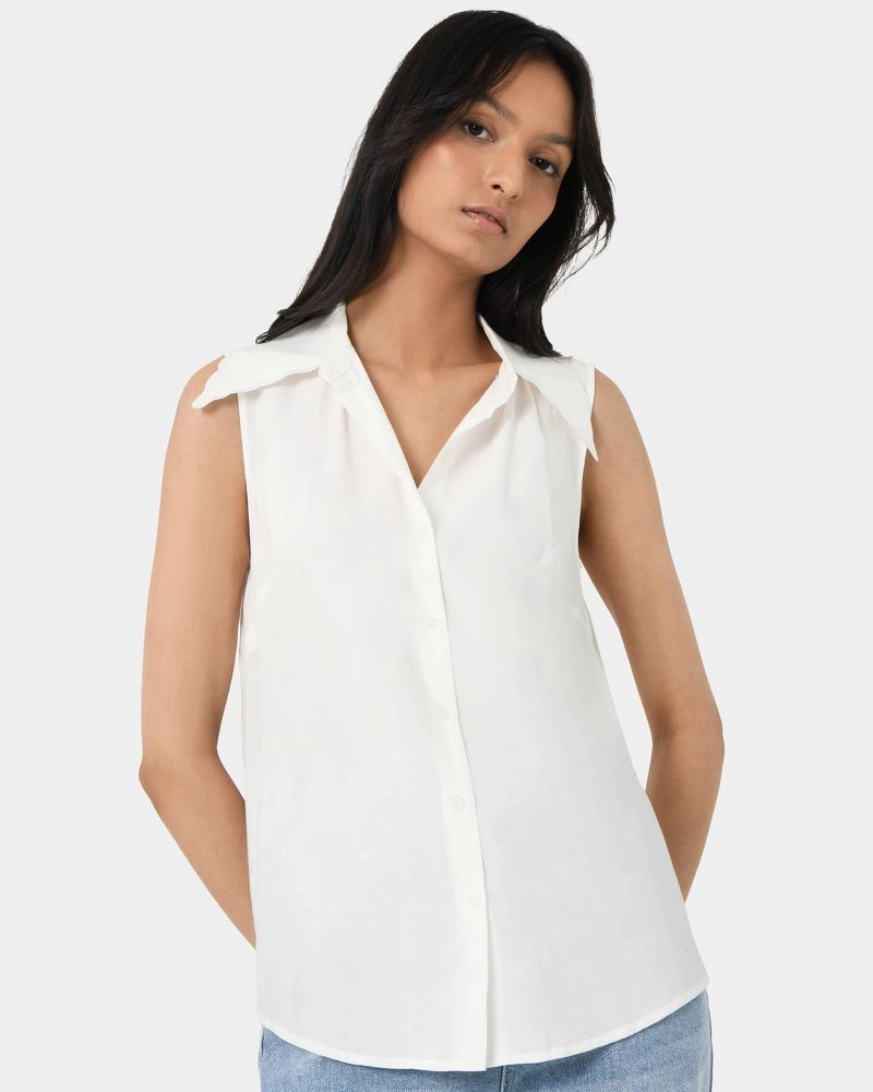 Forcast Clothing - Dolores Sleeveless Collared Top