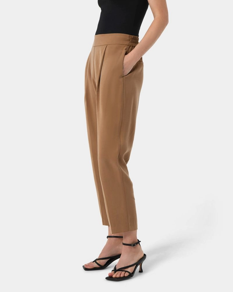 Forcast Clothing - Christa Tapered Waistband Pants