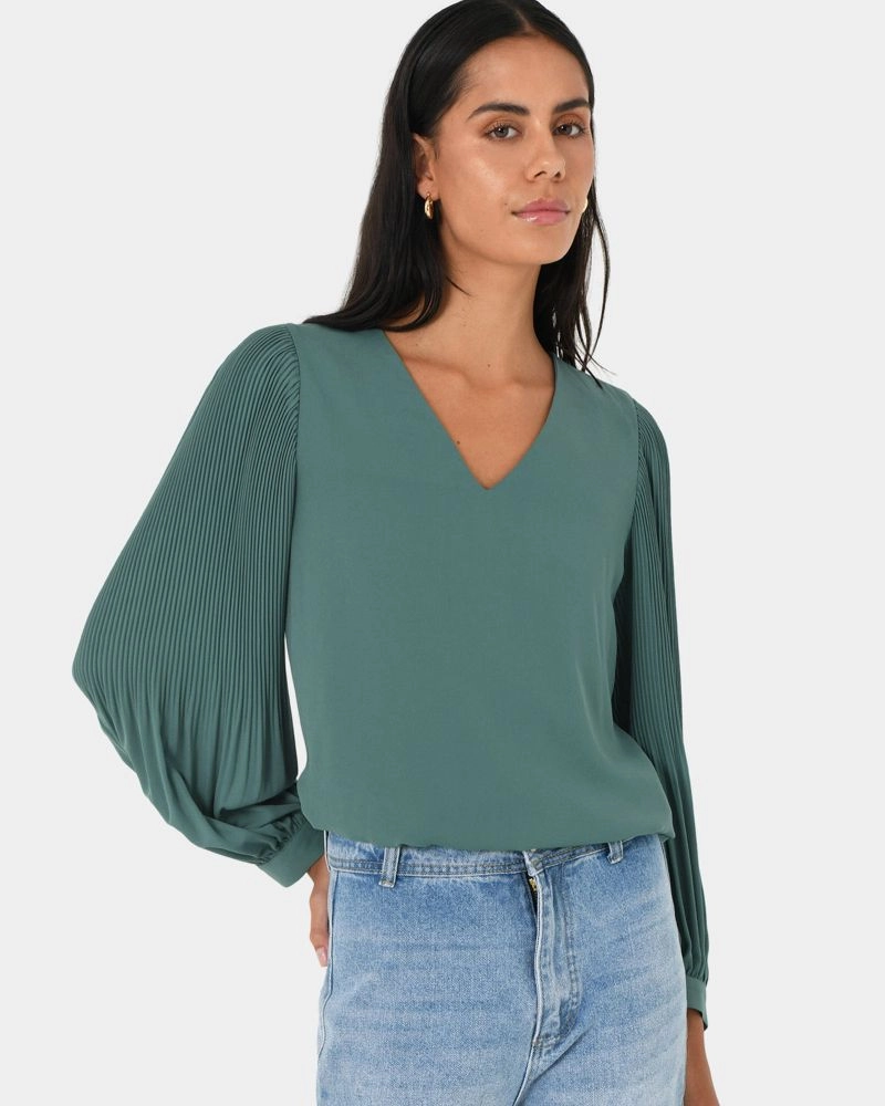 Forcast Clothing - Charlotte Pleated Sleeve Top