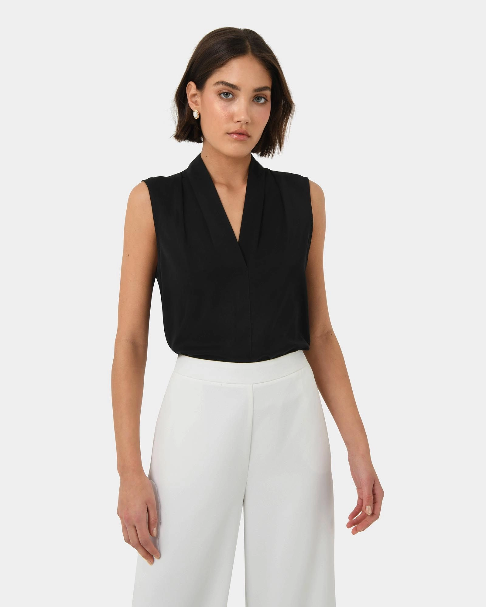 Forcast Clothing - Alivia 2 V-Neck Top