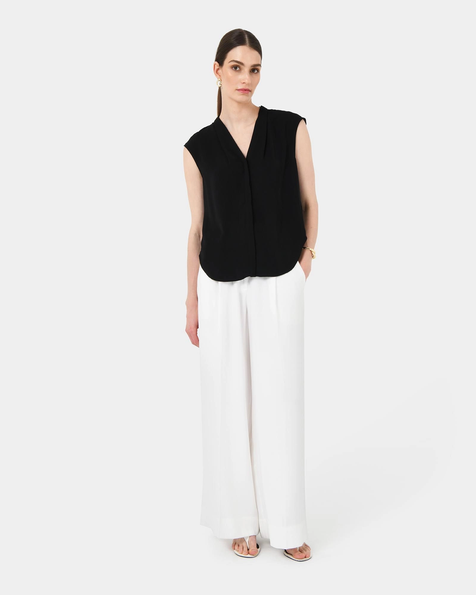 Forcast Clothing - Adelaide V-Neck Cap Sleeve Top