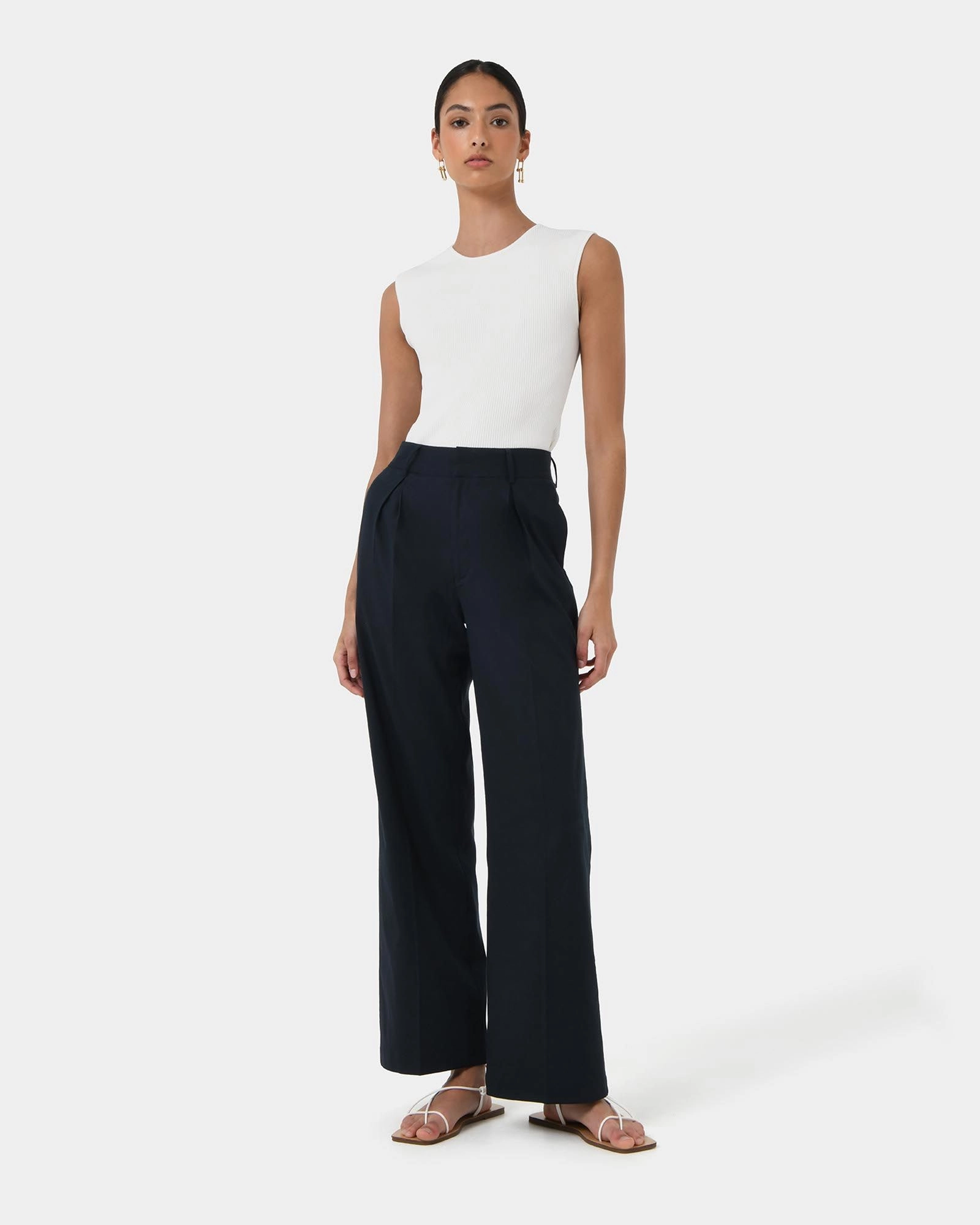 Forcast Clothing - Viviana Sleeveless Knit Top
