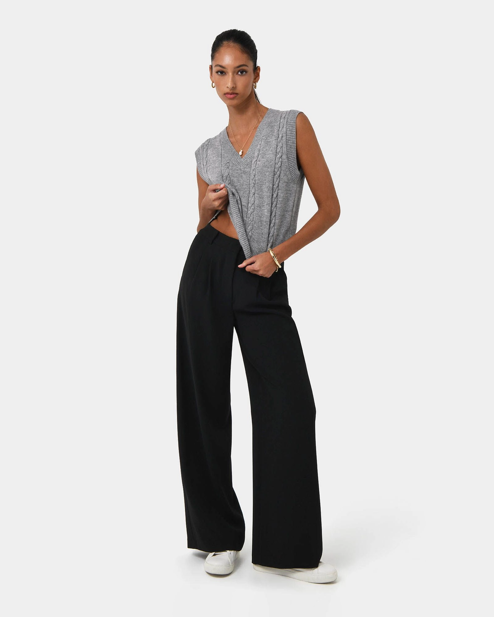 Forcast Clothing - Rulia V Neck Vest