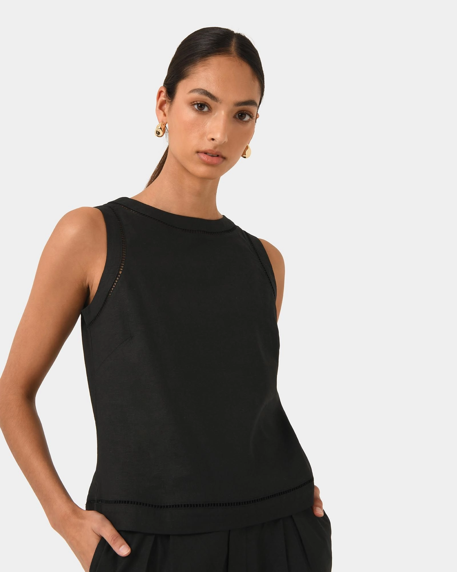 Forcast Clothing - Perry Linen Embroidery Top