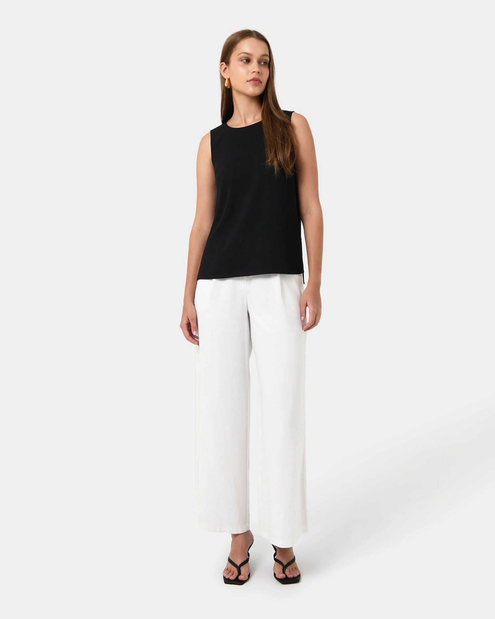 Forcast Clothing - Tess Round Neck Top