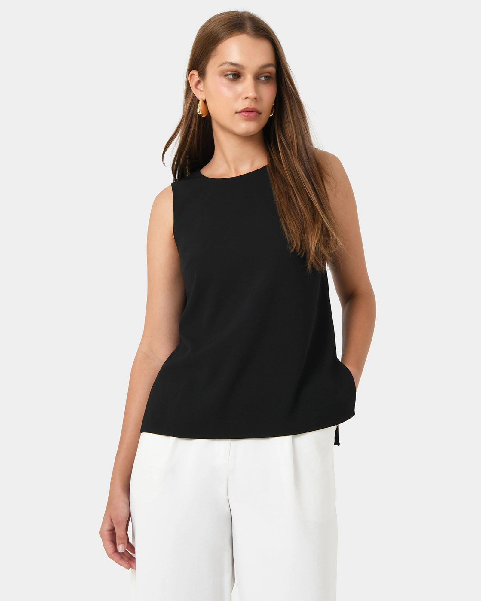 Forcast Clothing - Tess Round Neck Top