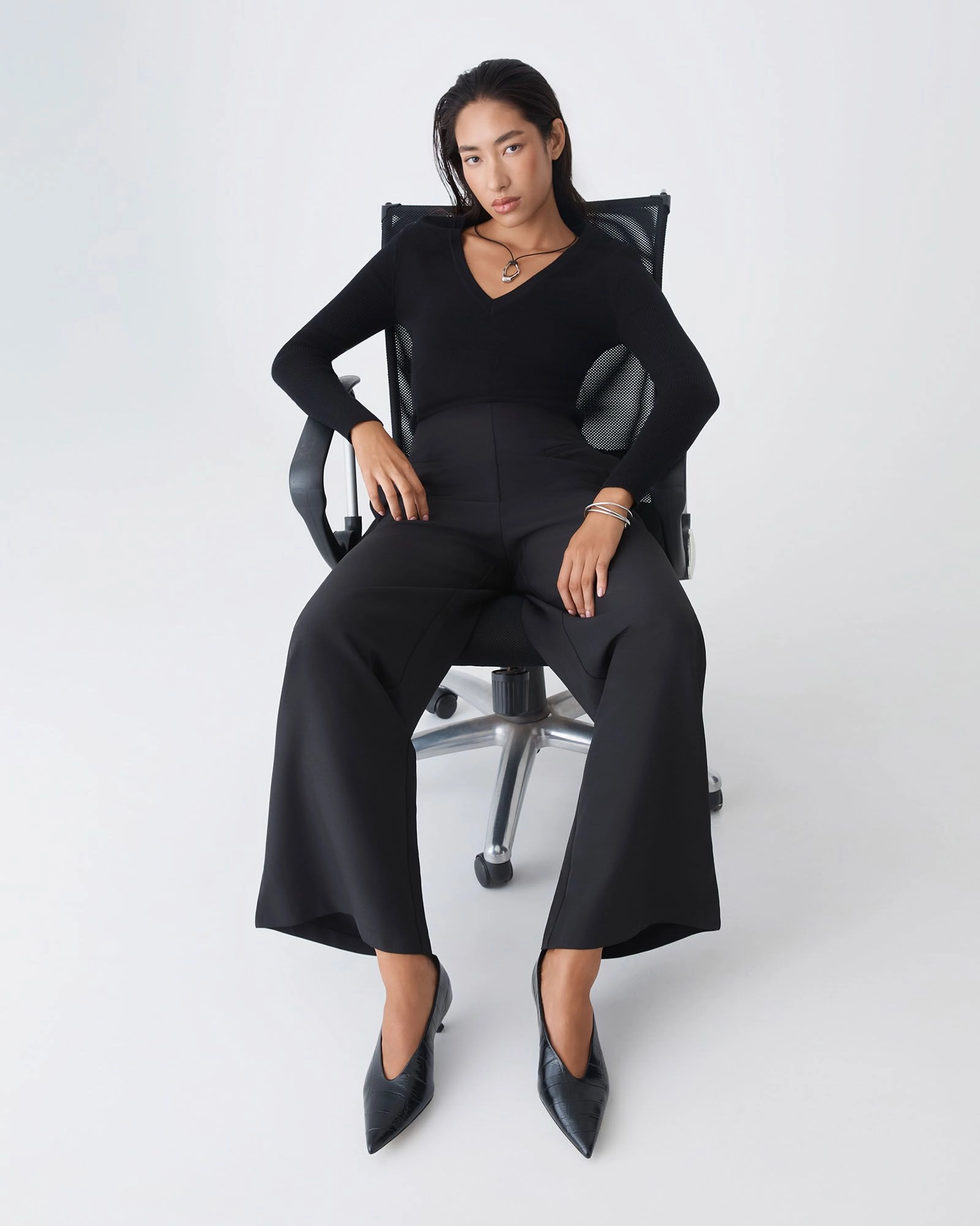 Forcast Clothing - Vicky V-Neck Knit