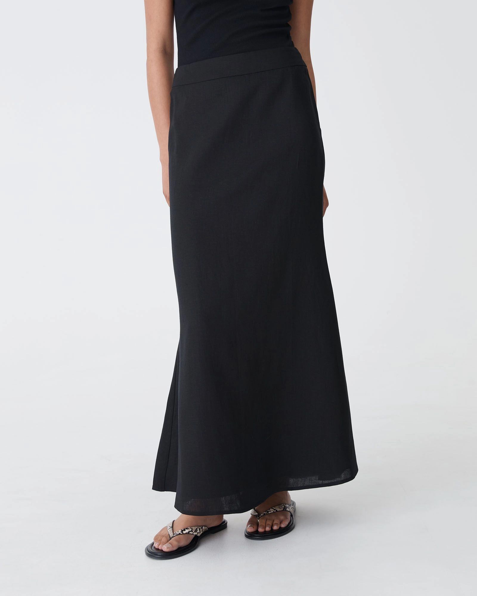 Forcast Clothing - Amelia Linen Blend Maxi Skirt