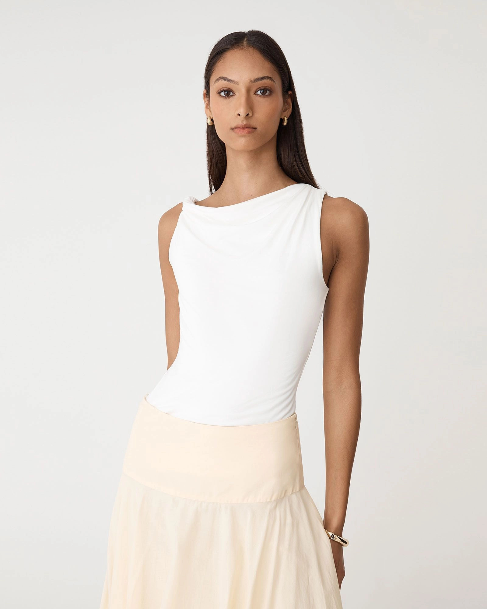 Forcast Clothing - Cici Bamboo Twist Shoulder Top 