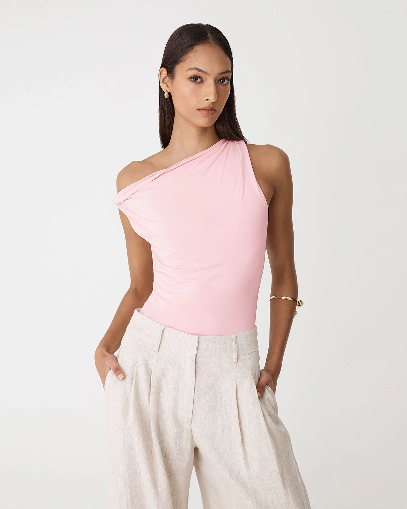 Forcast Clothing - Cici Bamboo Twist Shoulder Top