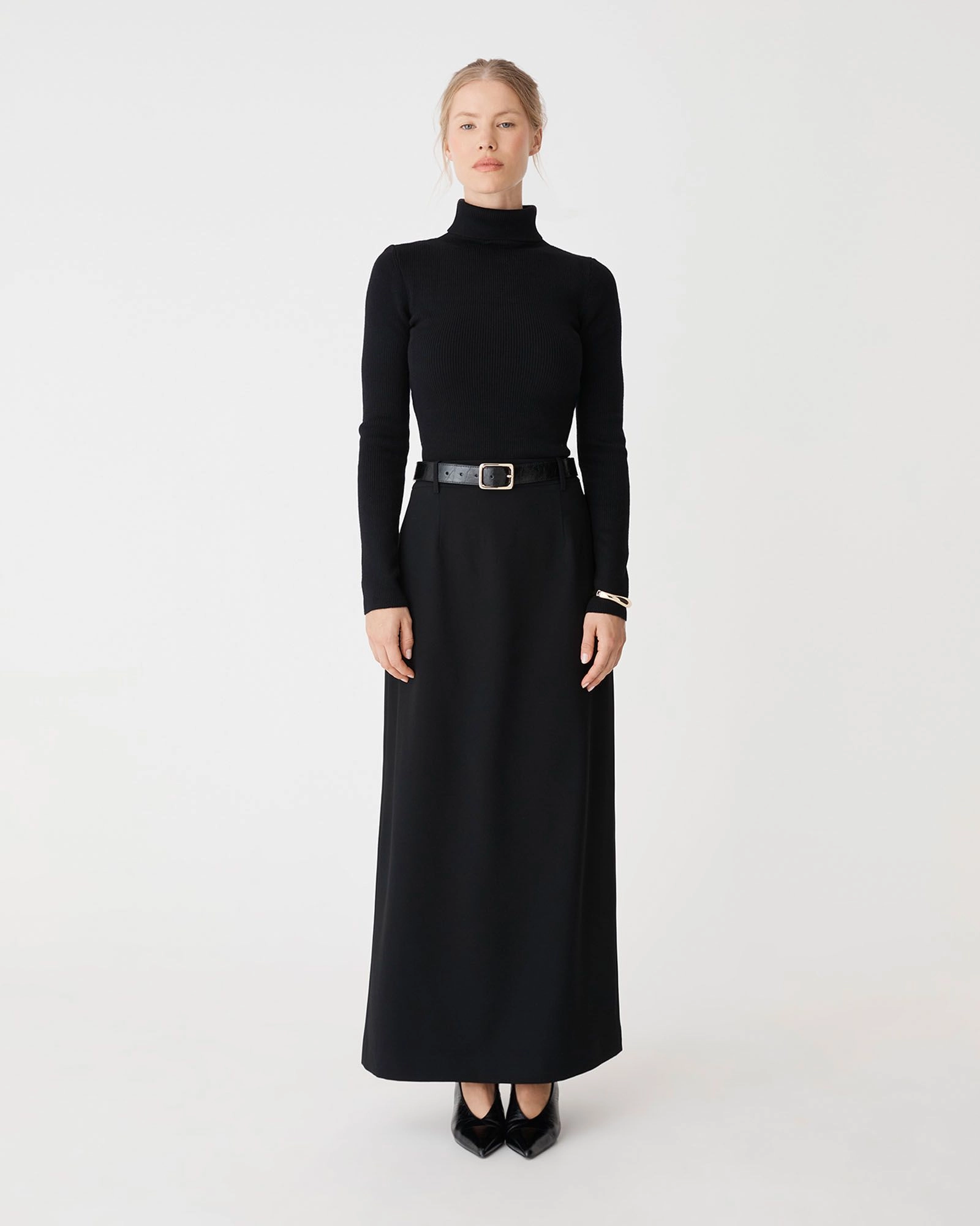 Forcast Clothing - Kaitlyn Crepe Column Skirt