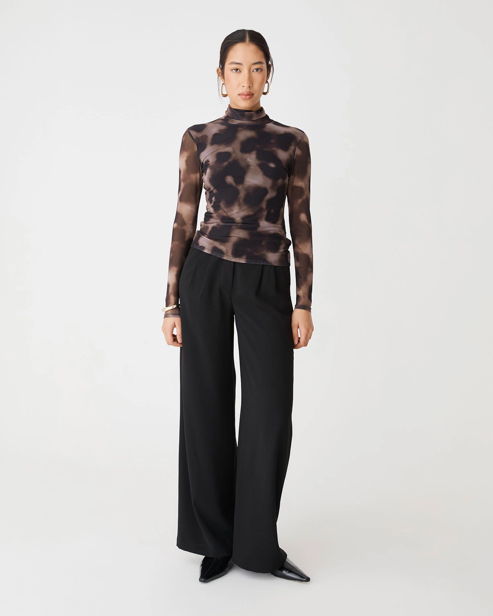 Forcast Clothing - Savanna Printed Mesh Top