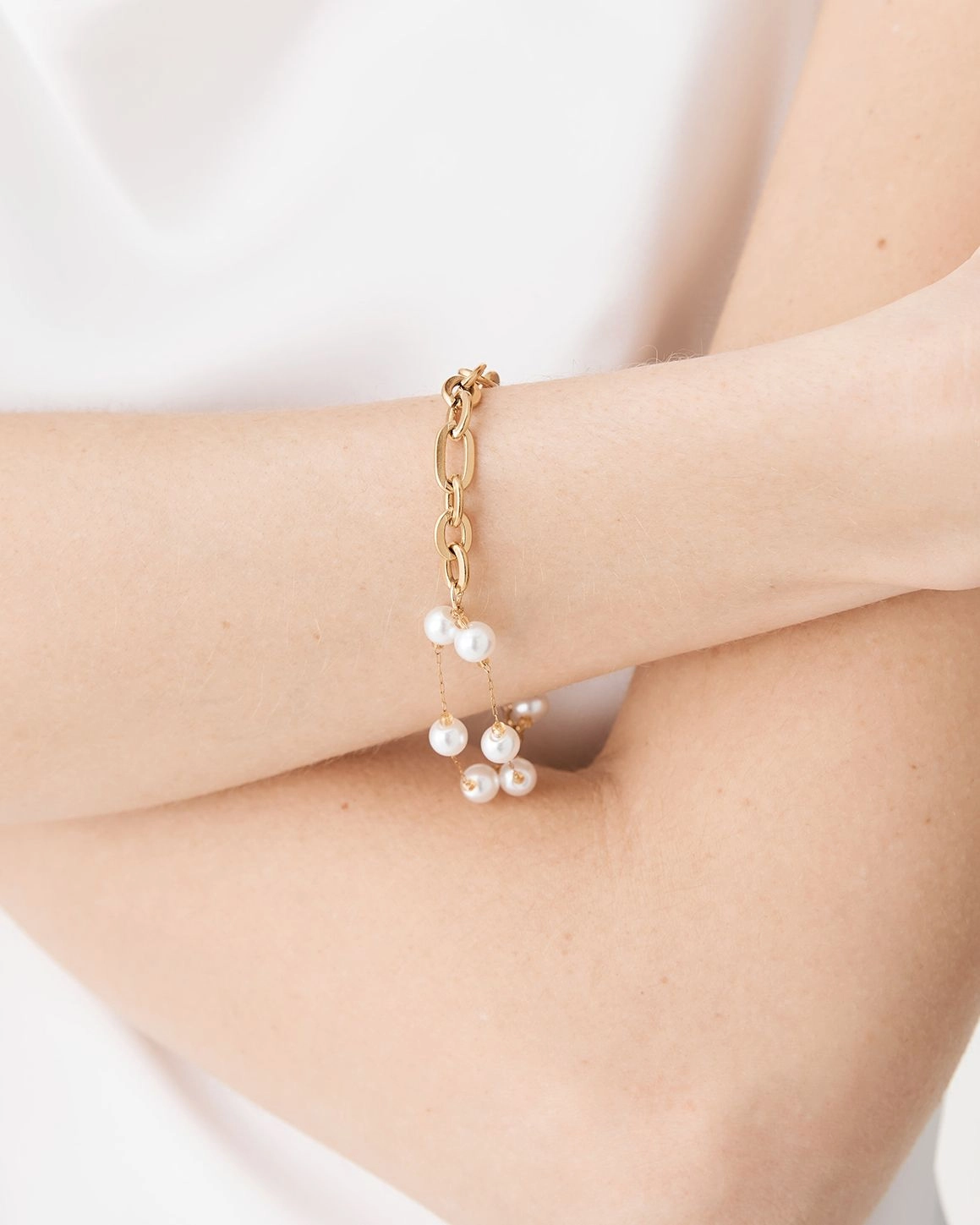 Forcast Accessories - Sophia Pearl Gold Bracelet