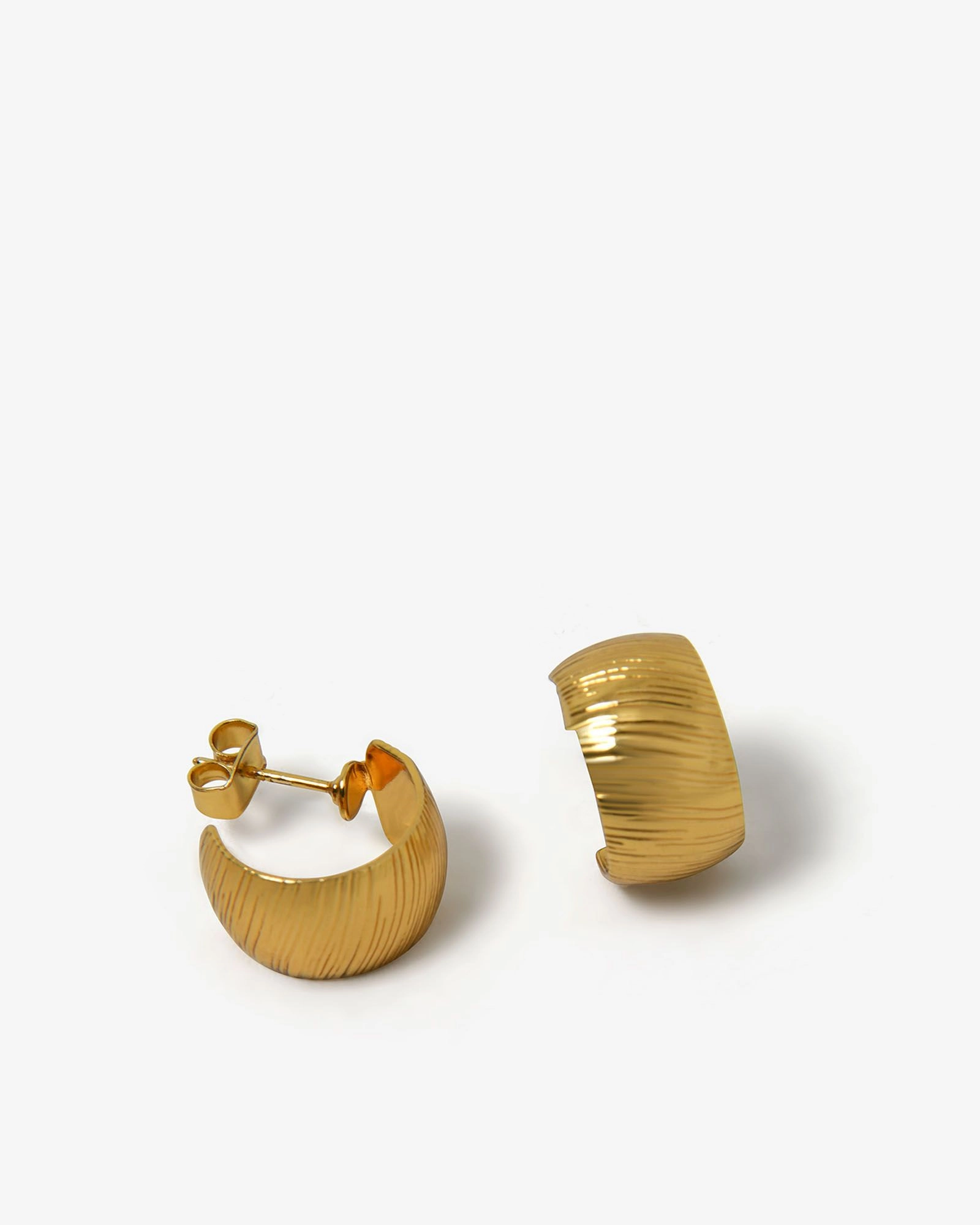Forcast Accessories - Lyra Small Hoop Earrings