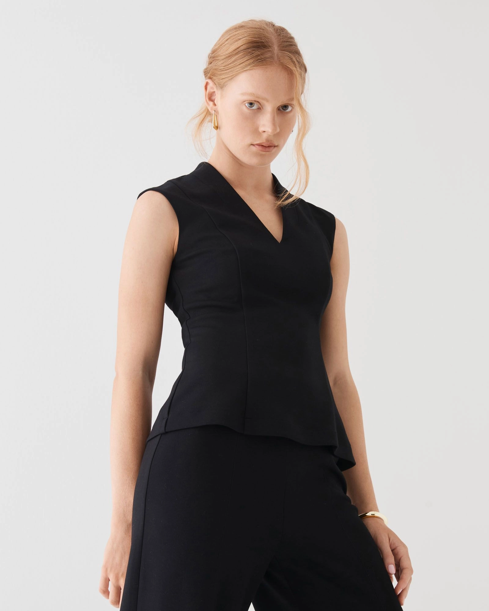 Forcast Accessories - Elise Hoop Earrings