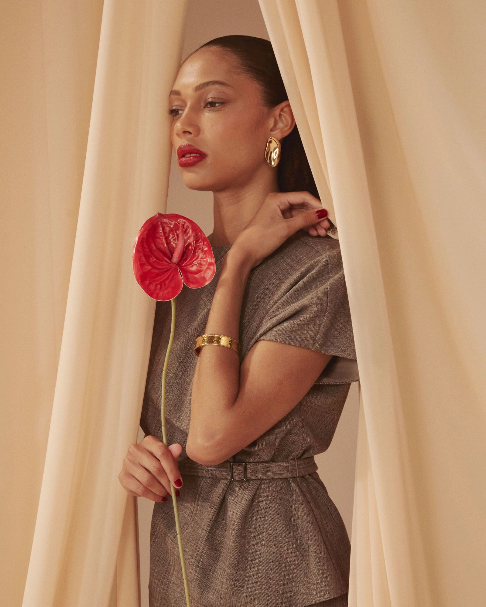 Forcast Accessories - Cleo Statement Earrings