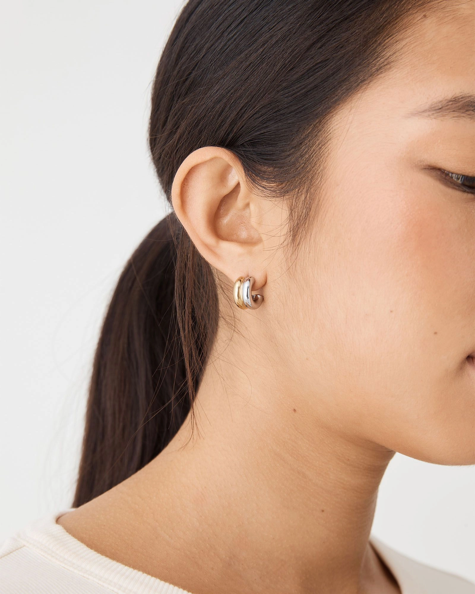 Forcast Accessories - Vera Huggies Earrings