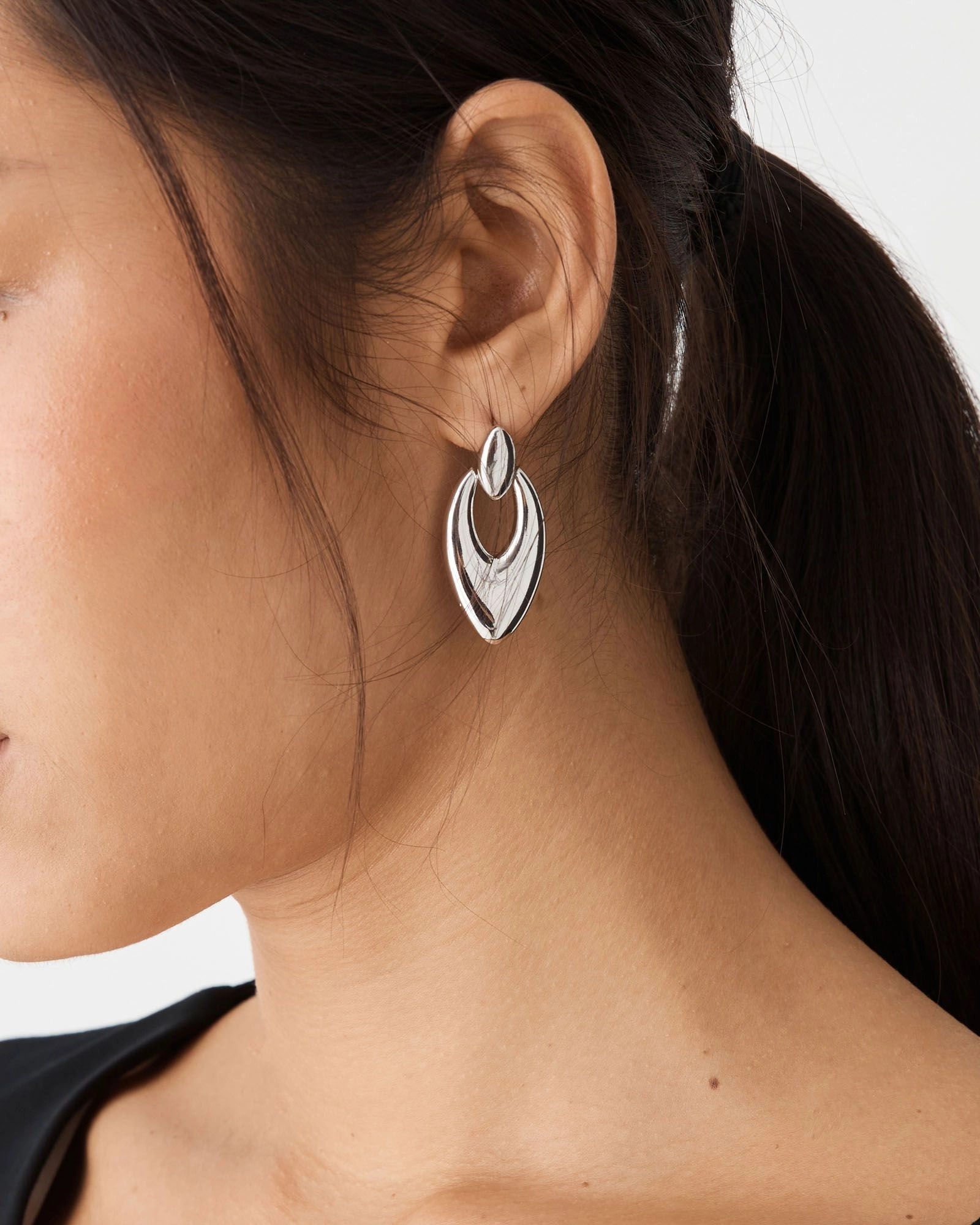 Forcast Accessories - Thalia Drop Earrings