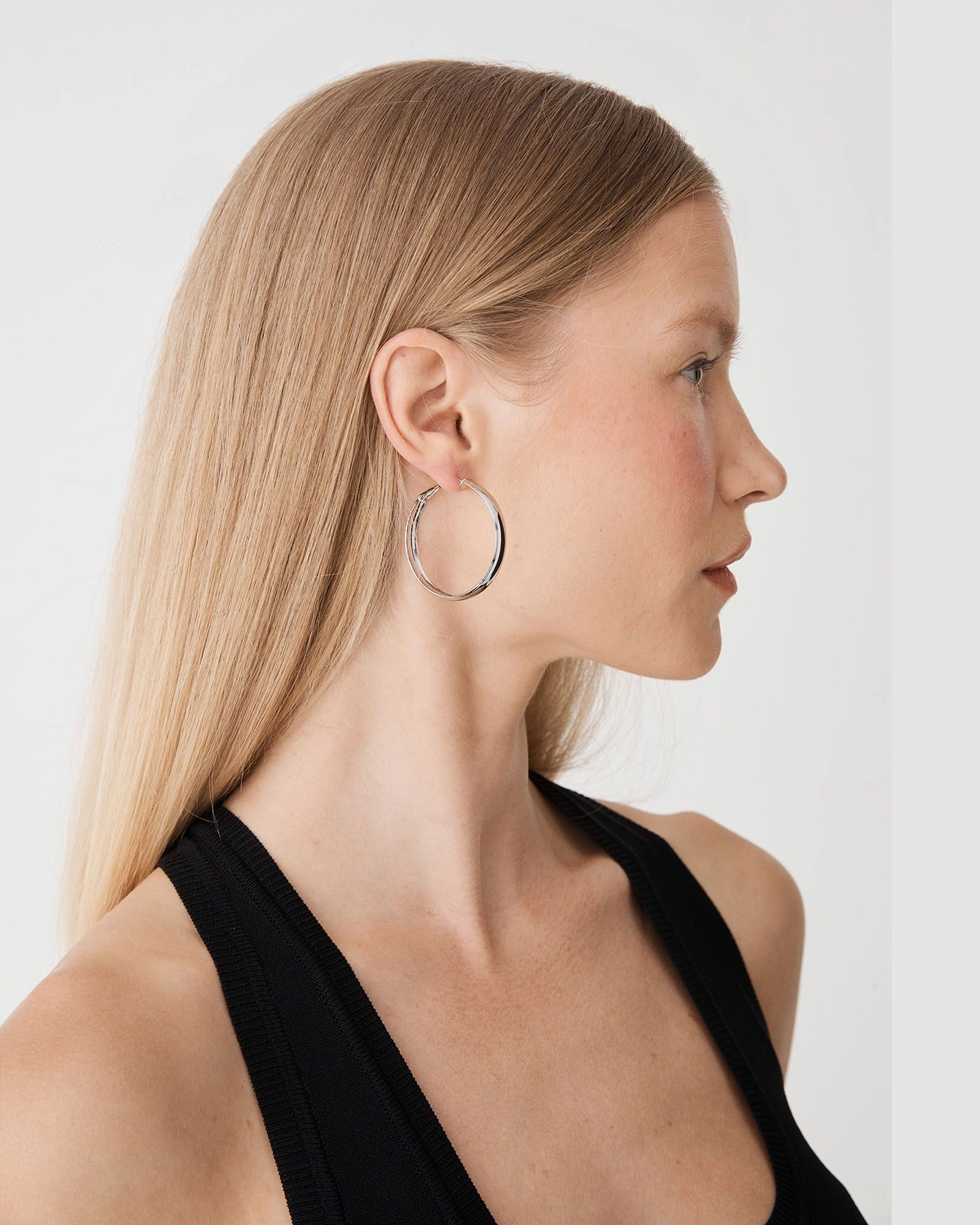 Forcast Accessories - Aurelia Hoop Earrings