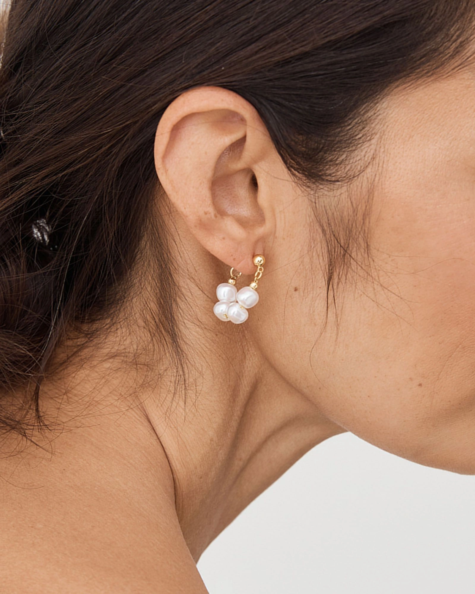 Forcast Accessories - Amelie Pearl Earrings
