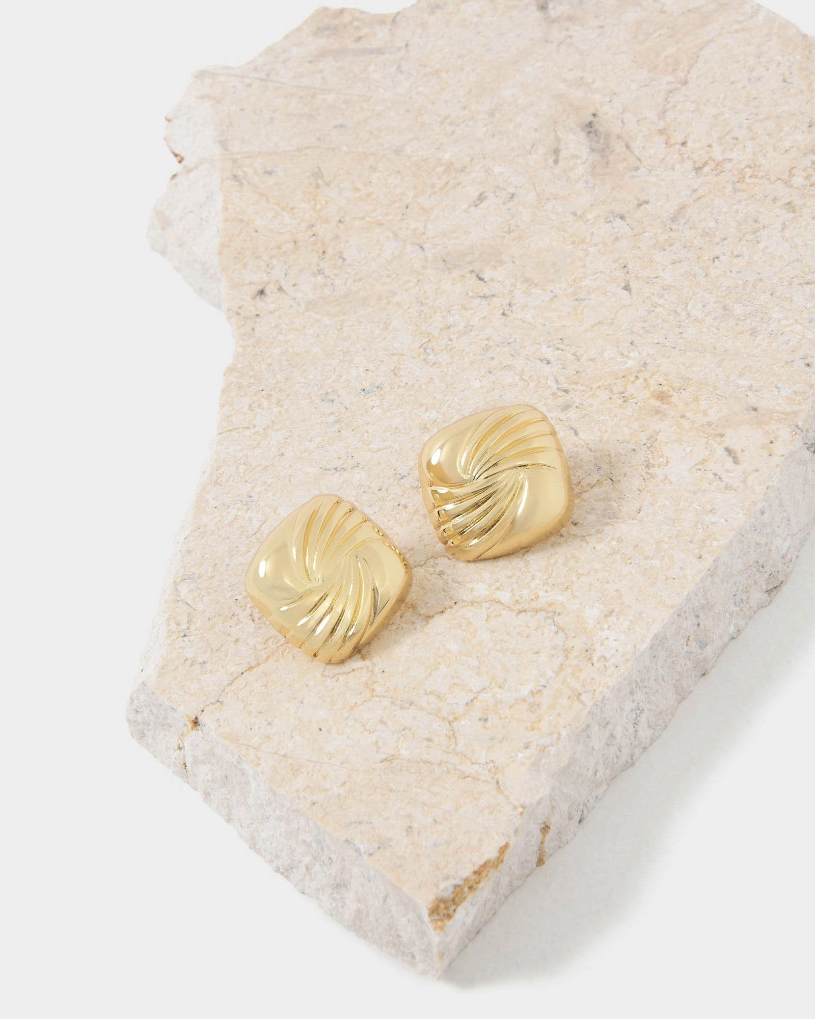 Forcast Accessories - Elianna Earrings