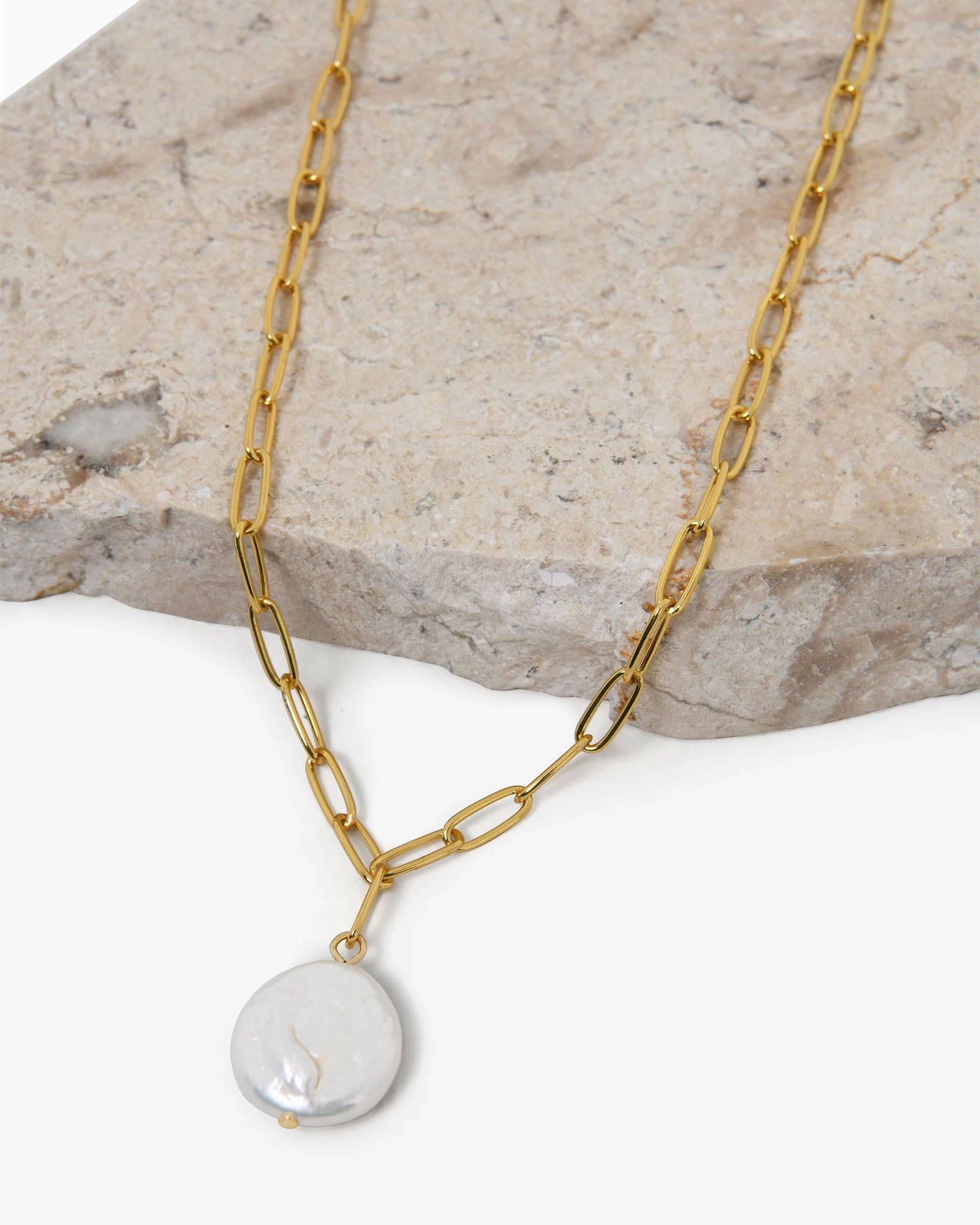 Forcast Accessories - Noa Pearl Chain Necklace 