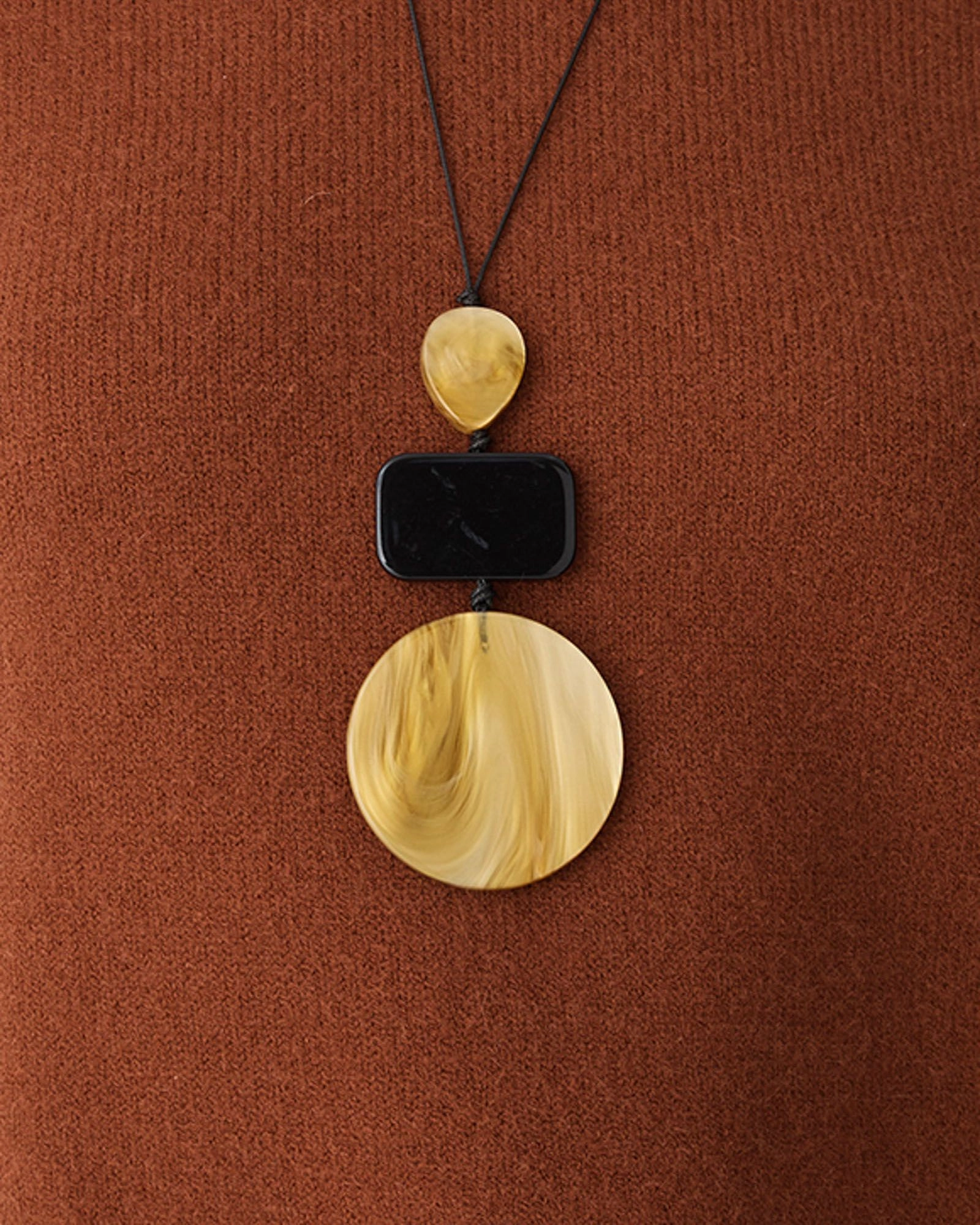 Forcast Accessories - Iris Resin Pendant