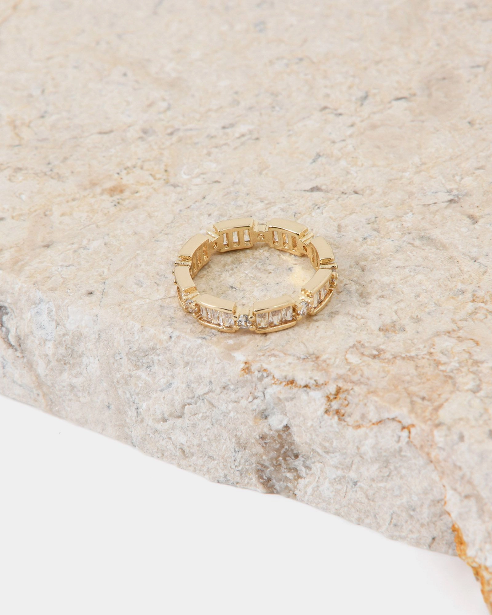 Forcast Accessories - Violett 16k Gold Plated Ring