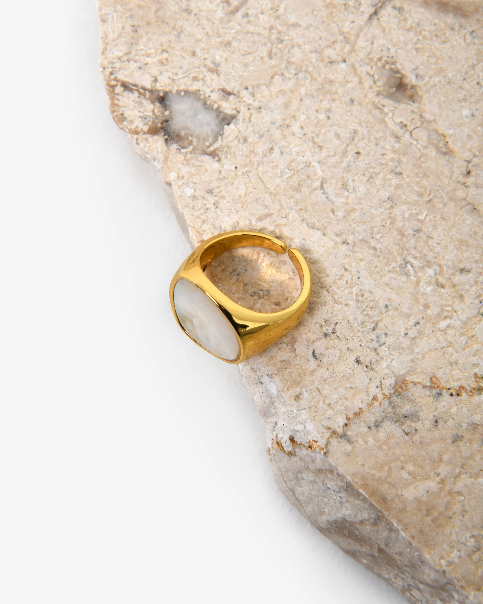 Forcast Accessories - Pearl Mirage Statement Ring